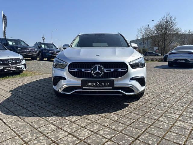 Gebraucht Mercedes GLA220 Progressive 190 PS (139 kW) 2023 Silber SUV