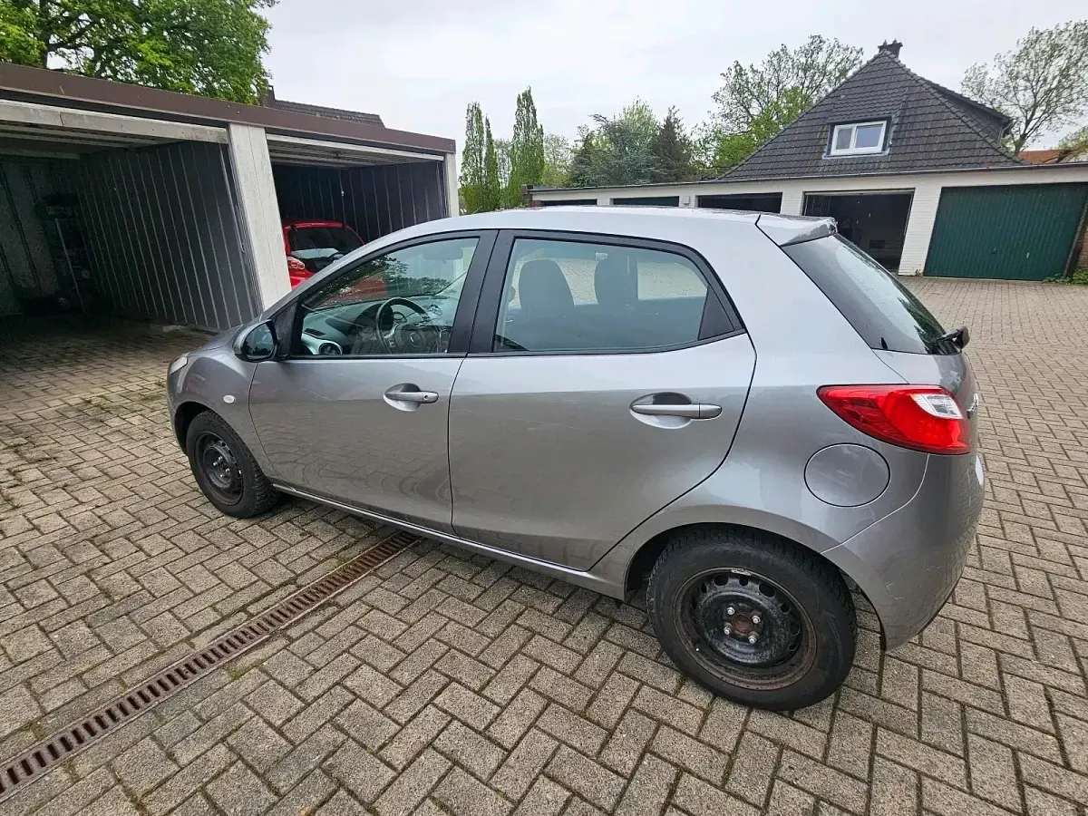 Brugt Mazda 2 86 HK (63 kW) 2009 Grå Hatchback
