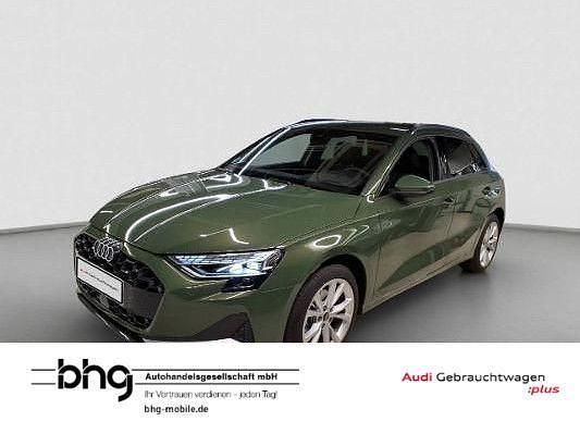 Distriktgrün metallic Gebraucht 2024 Audi A3 Advanced Plus Kombi | 32.430 € (Fairer Preis) - Bild 1/4