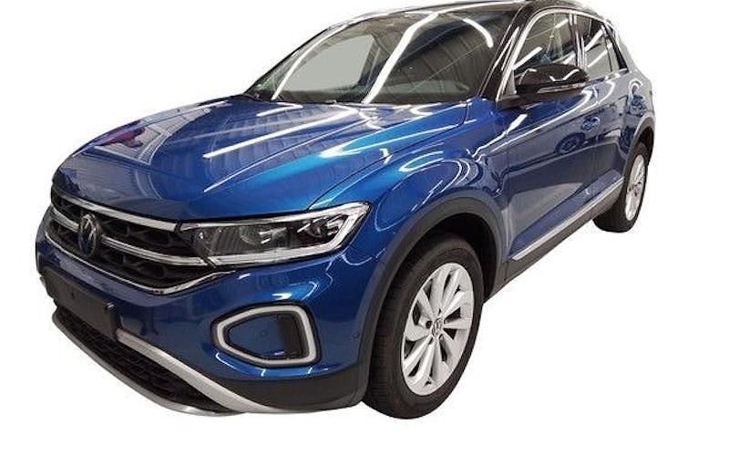 Gebraucht VW T-Roc Style 150 PS (110 kW) 2024 Ravennablau metallic SUV