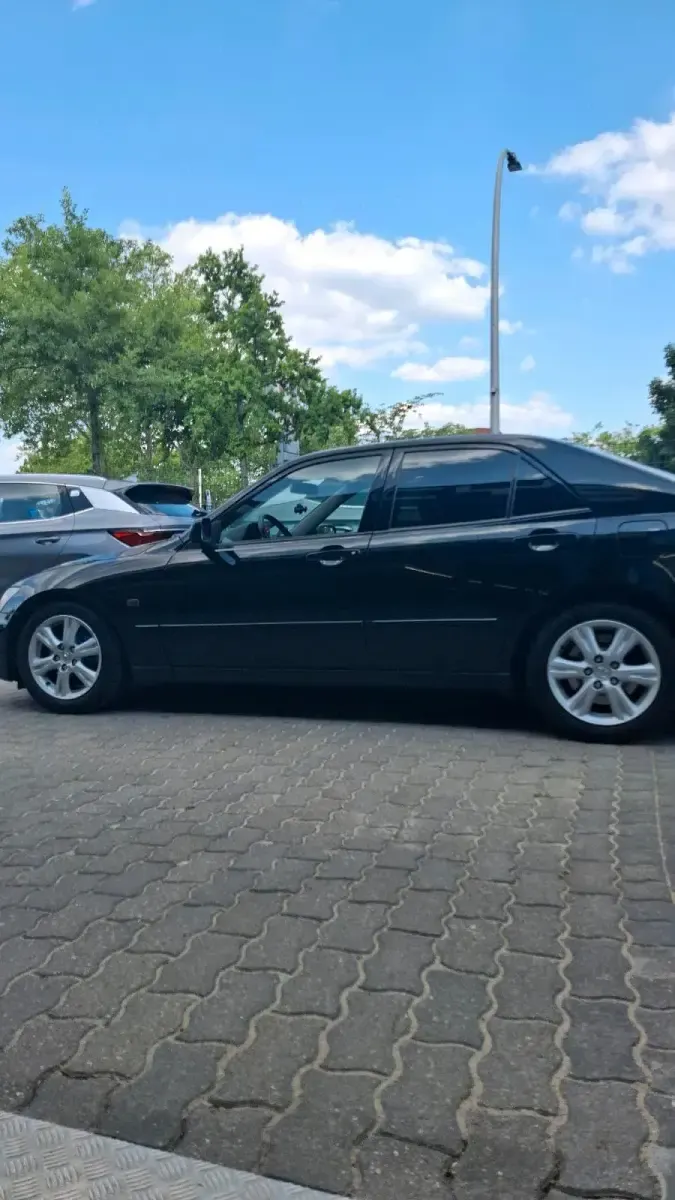 Gebraucht Lexus IS200 155 PS (114 kW) 2005 Schwarz Limousine
