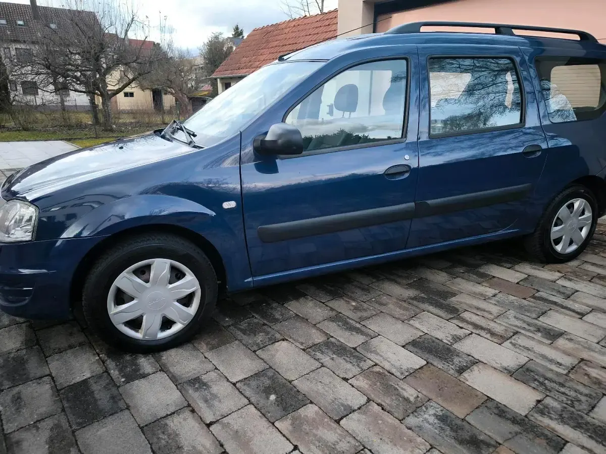 Usata Dacia Logan 75 CV (55 kW) 2009 Viola Station wagon