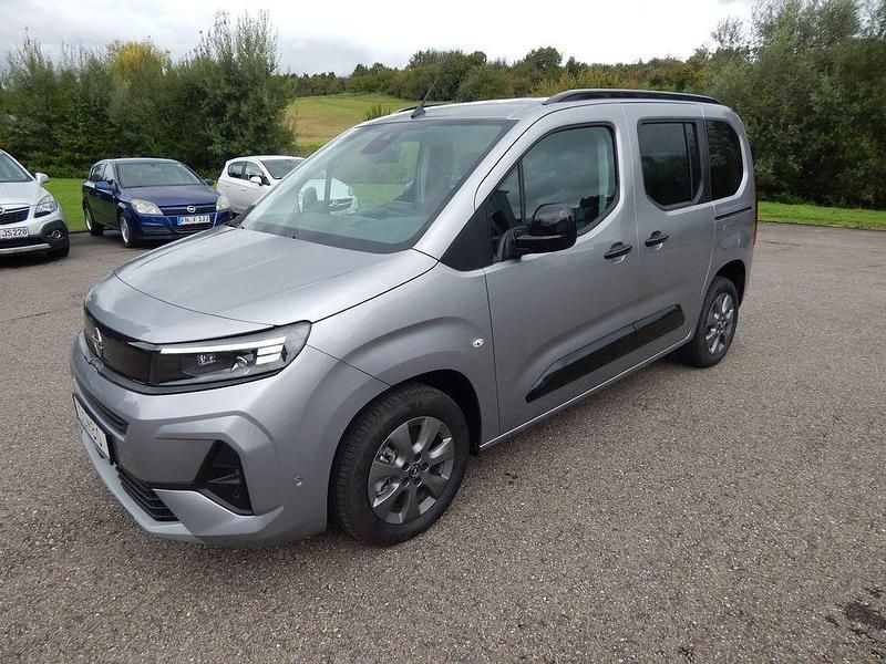 Grau Neu 2025 Opel Combo Life Van / Kleinbus | 32.990 € (Teuer) - Bild 1/4