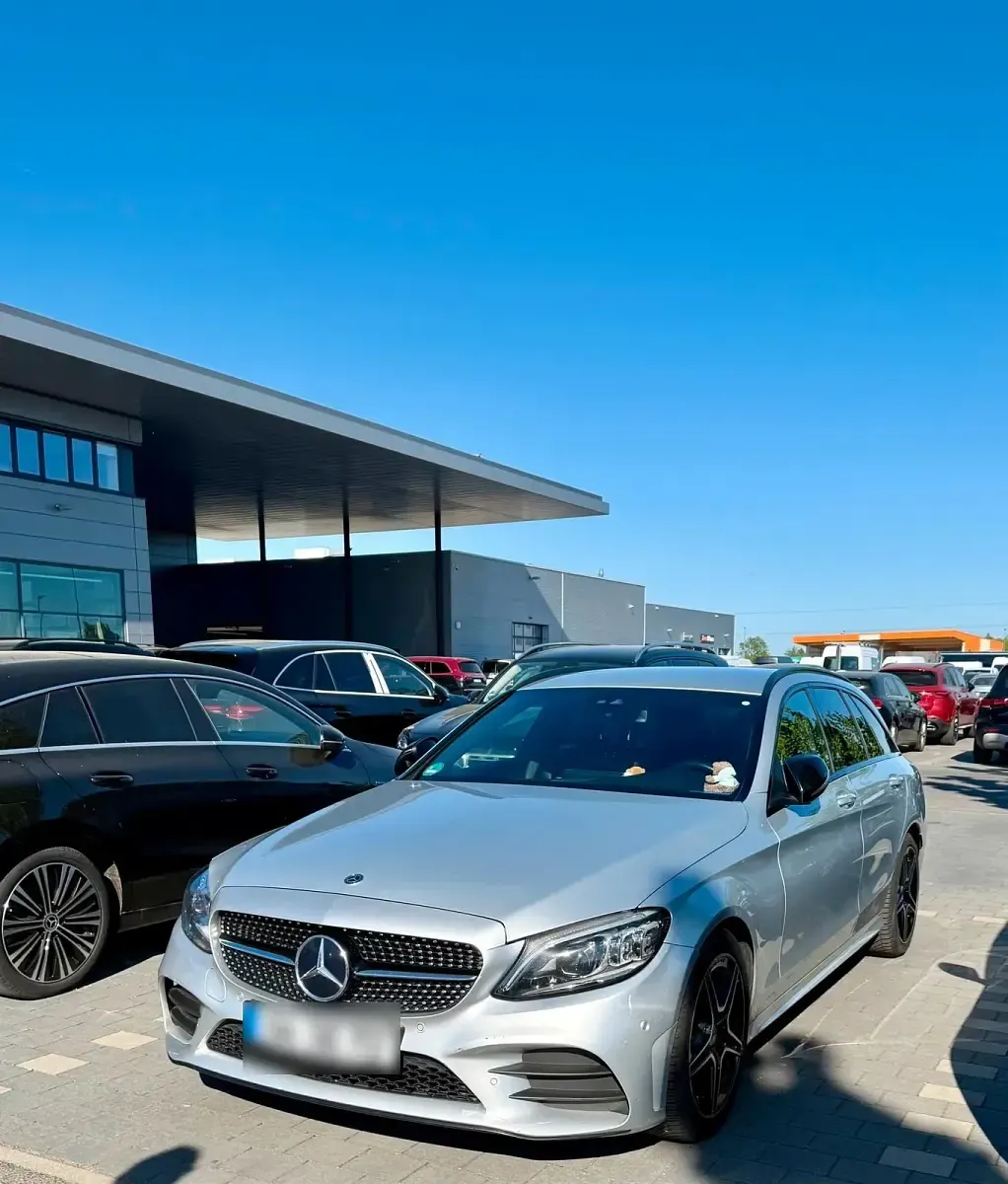 Gebraucht Mercedes C220 AMG line 194 PS (142 kW) 2018 Silber Kombi
