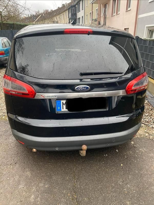 Gebraucht Ford S-MAX S 140 PS (102 kW) 2014 Schwarz Van / Kleinbus