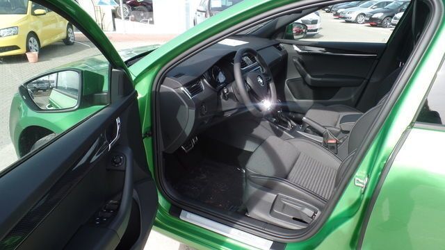 Gebraucht Skoda Octavia RS 184 PS (135 kW) 2016 Grün metallic Kombi