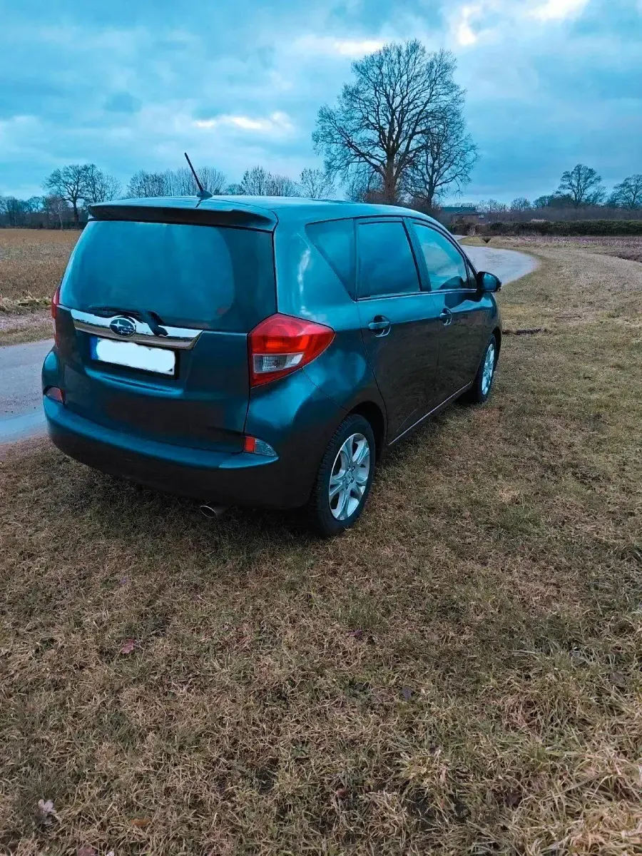 Occasion Subaru Trezia Comfort 90 ch (66 kW) 2012 Gris Citadine