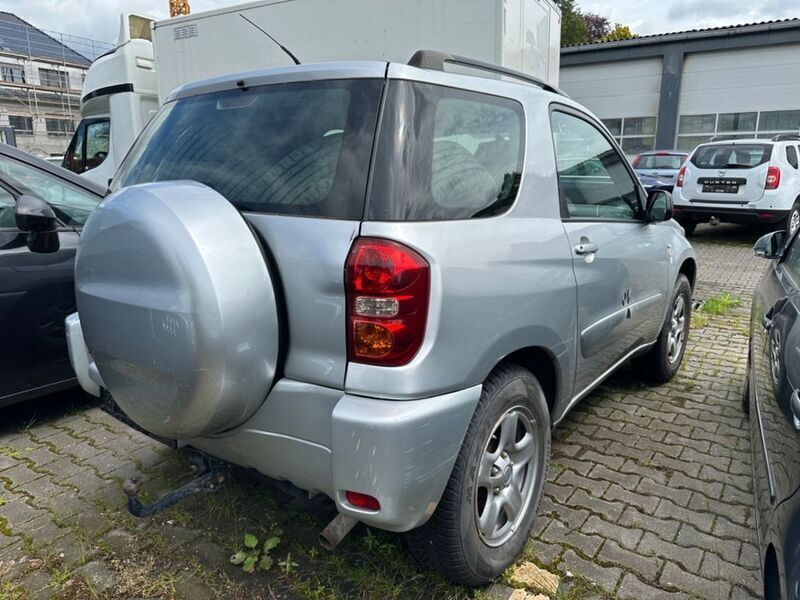 Gebraucht Toyota RAV4 Basis 125 PS (91 kW) 2005 Silber SUV