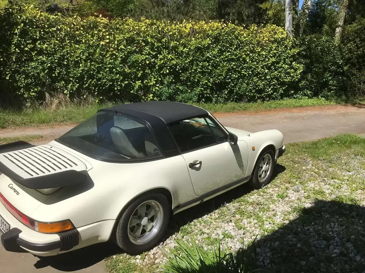 Gebraucht Porsche 911 Carrera Targa 231 PS (169 kW) 1984 Weiß Cabrio