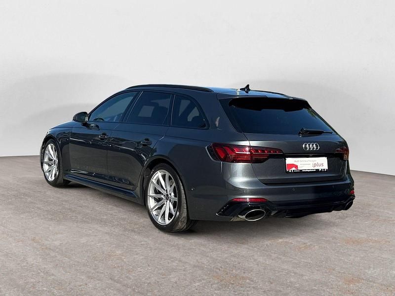 Gebraucht Audi RS4 Ambiente 450 PS (330 kW) 2024 Daytonagrau perleffekt Kombi