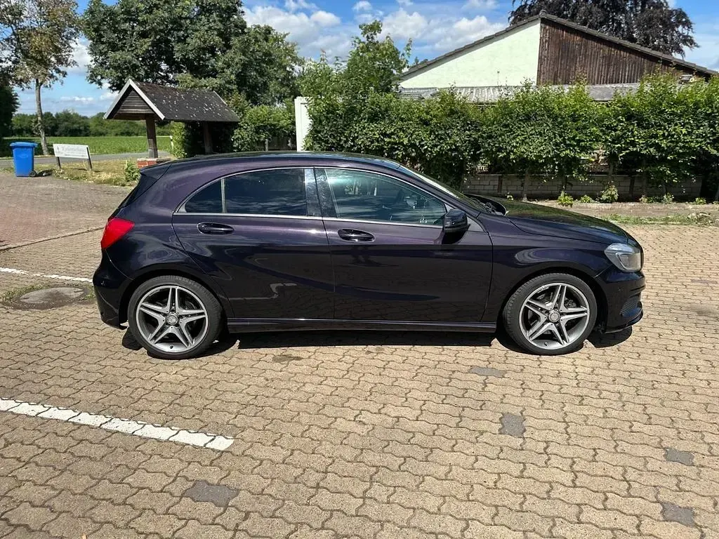 Gebraucht Mercedes A250 AMG line 211 PS (155 kW) 2014 Violett Kleinwagen