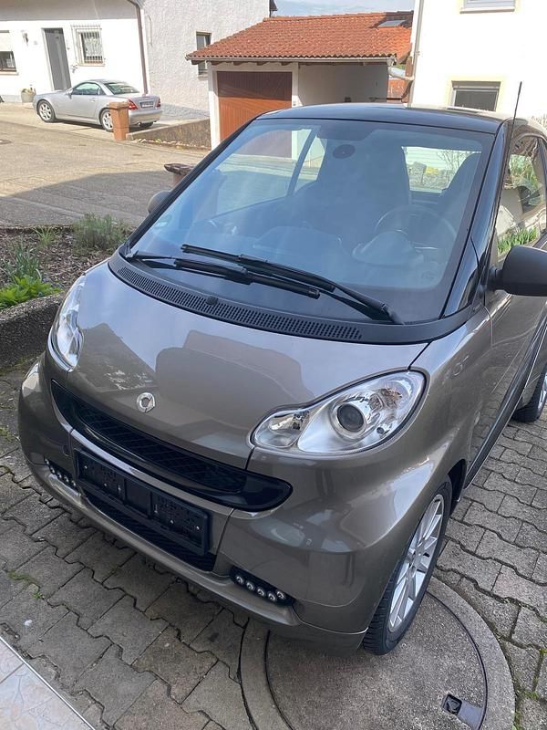 Gebraucht 2011 Smart ForTwo Coupé Passion Coupé | 6.500 € (Etwas zu teuer) - Bild 1/4