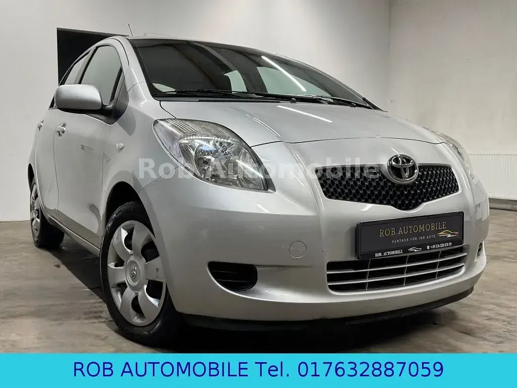 Gebraucht Toyota Yaris Sol 87 PS (63 kW) 2007 Silber Kleinwagen