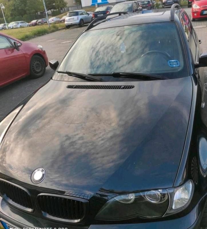 Schwarz Gebraucht 2005 BMW 325 M Sport Kombi | 2.000 € (Superpreis) - Bild 1/4