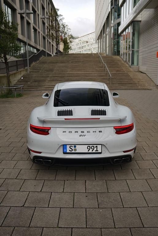 Weiß Gebraucht 2016 Porsche 911 Turbo Coupé | 123.900 € (Superpreis) - Bild 1/4