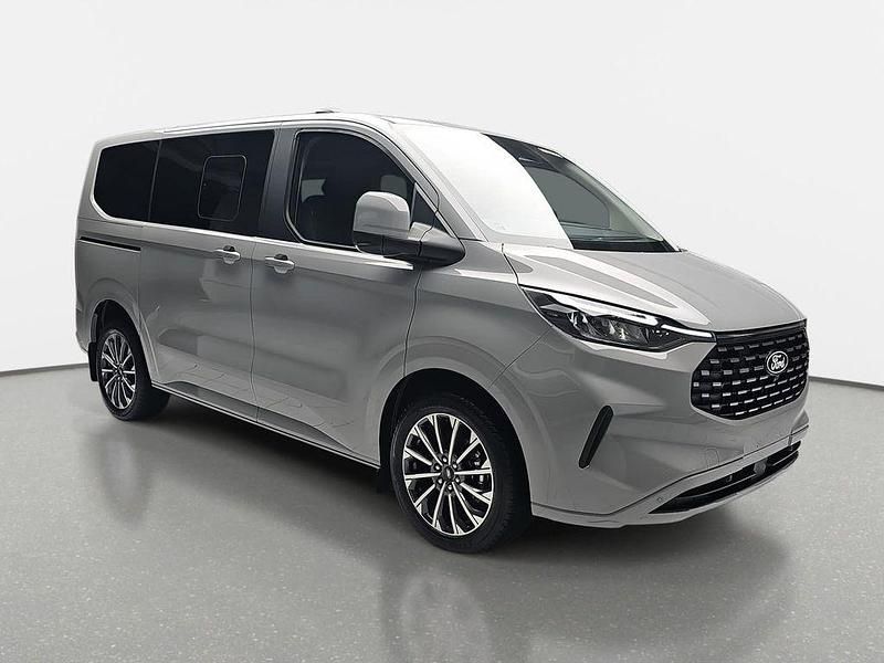 Neu Ford Tourneo Titanium X 170 PS (125 kW) 2026 Grau Van / Kleinbus