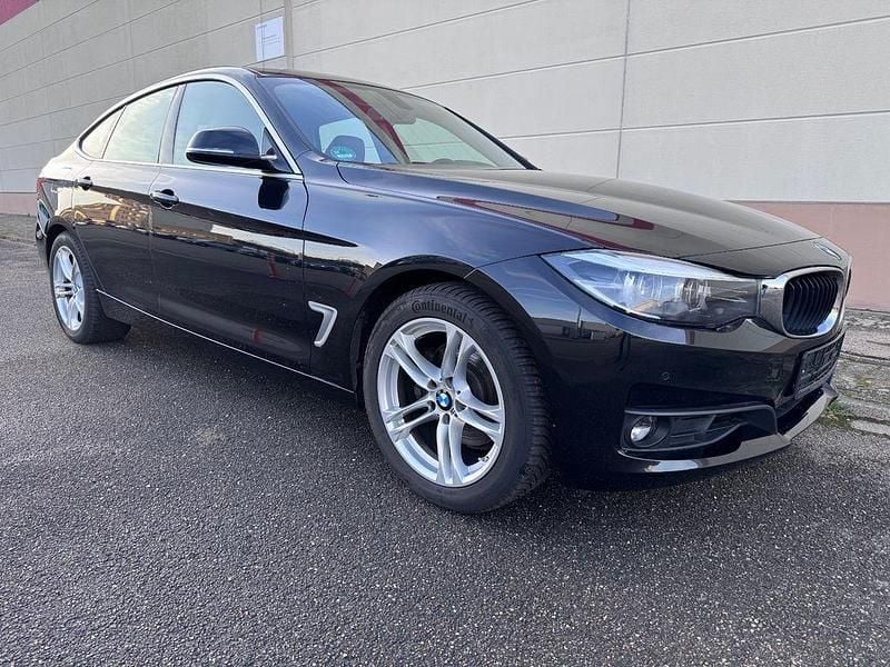 Gebraucht BMW 330 Gran Turismo Advantage 252 PS (185 kW) 2020 Schwarz Limousine