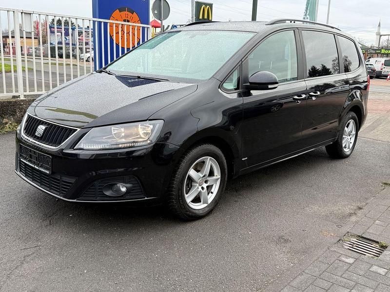 Schwarz Gebraucht 2015 Seat Alhambra Van / Kleinbus | 12.900 € (Superpreis) - Bild 1/4