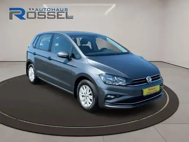Gebraucht VW Golf VII Comfortline 2018 Andere Limousine