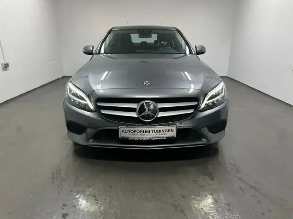 Gebraucht Mercedes 200 160 PS (117 kW) 2021 Selenitgrau (metallic) Limousine