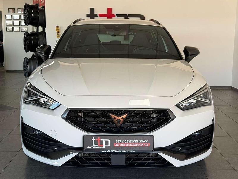 Usata Cupra Leon 150 CV (110 kW) 2024 Bianco Berlina