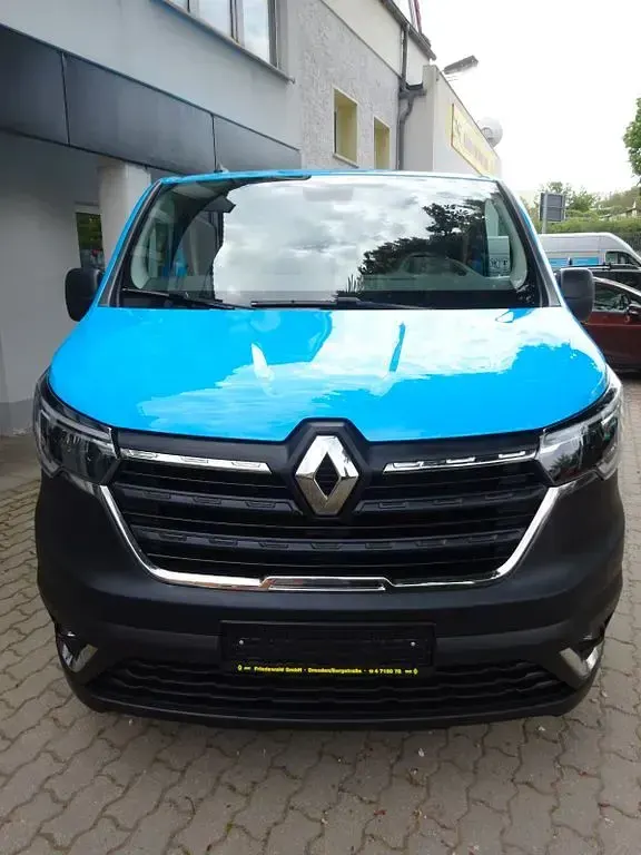 Gebraucht Renault Trafic Komfort 150 PS (110 kW) 2022 Blau Van / Kleinbus