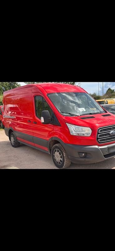 Gebraucht Ford Transit 131 PS (96 kW) 2018 Rot Limousine