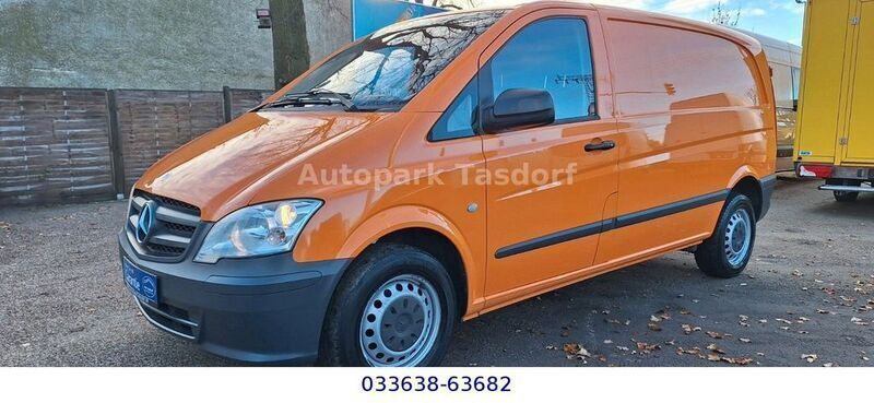 Orange Gebraucht 2013 Mercedes Vito Van / Kleinbus | 9.990 € (Fairer Preis) - Bild 1/4