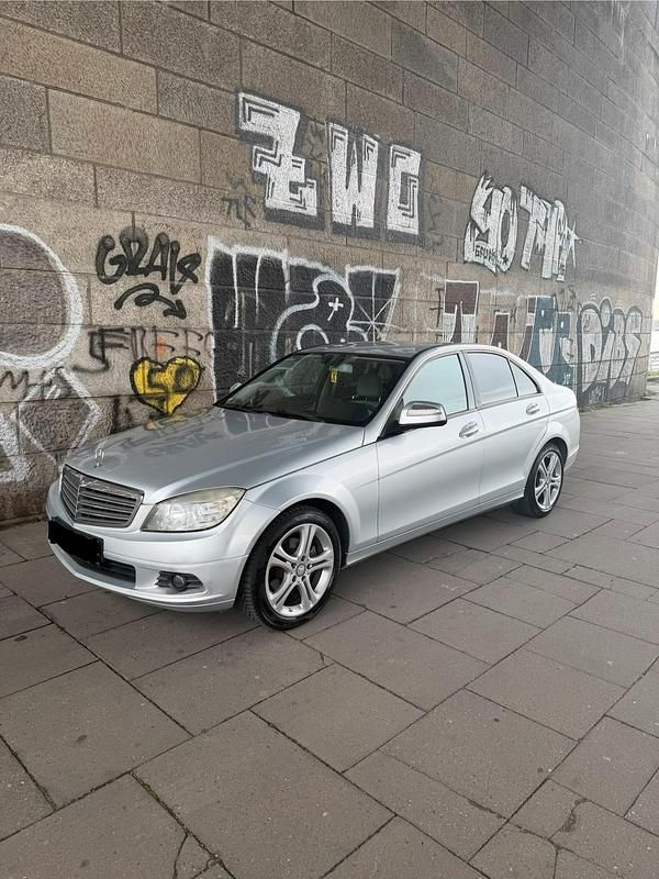 Gebraucht Mercedes C180 156 PS (114 kW) 2007 Silber Limousine