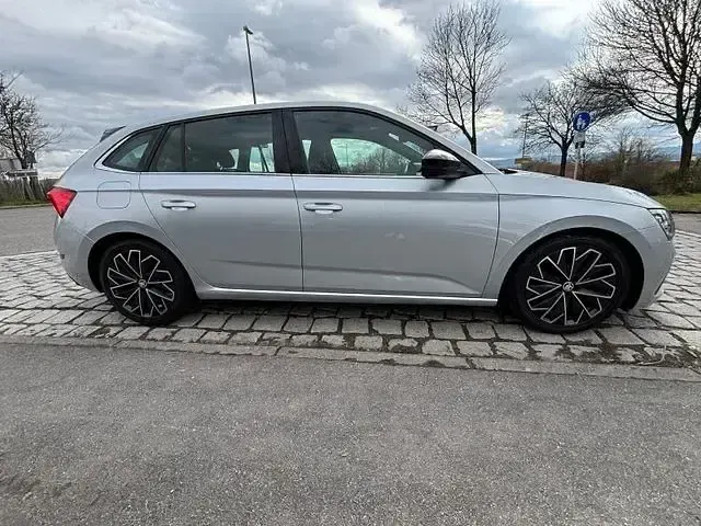 Gebraucht Skoda Scala Style 150 PS (110 kW) 2019 Silber Kleinwagen