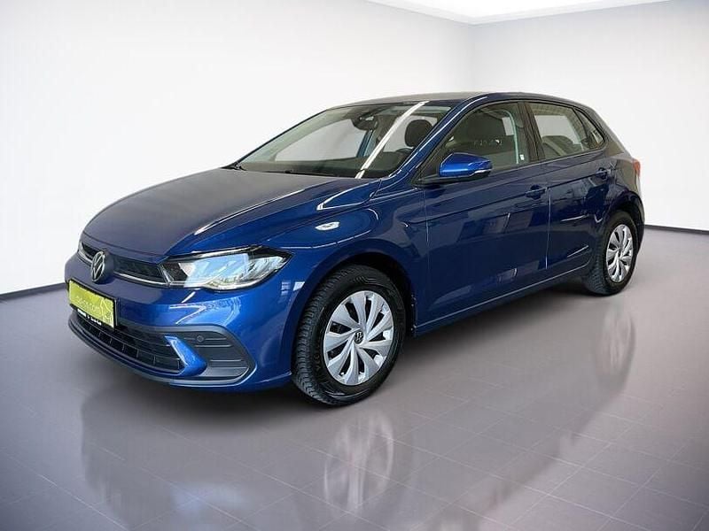 Blau Gebraucht 2024 VW Polo Life Kleinwagen | 17.670 € (Guter Preis) - Bild 1/4