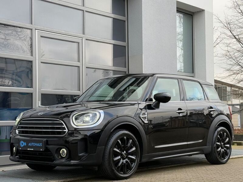 Midnight black metallic Gebraucht 2021 Mini Cooper D Countryman SUV | 22.790 € (Etwas zu teuer) - Bild 1/4