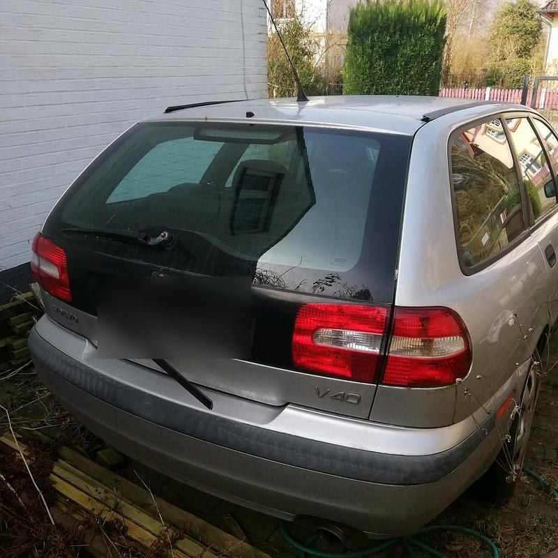 Gebraucht Volvo V40 122 PS (89 kW) 2002 Silber Kombi