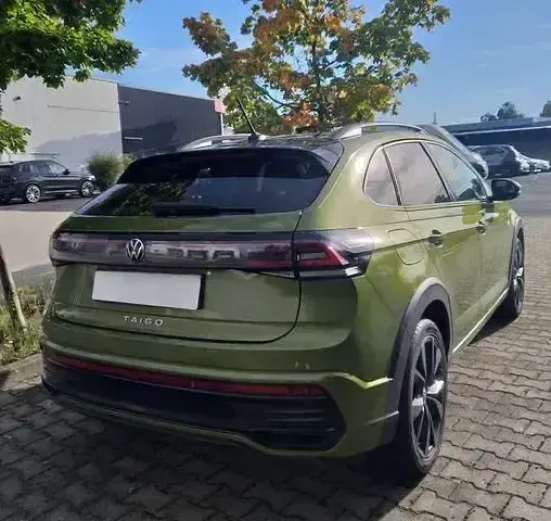 Gebraucht VW Taigo R-line 116 PS (85 kW) 2024 Visual green metallic (metallic) SUV