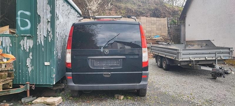 Gebraucht Mercedes Vito 95 PS (69 kW) 2004 Schwarz Van