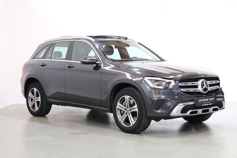 Gebraucht Mercedes GLC300e 194 PS (142 kW) 2021 Grün SUV