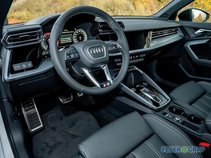 Gebraucht Audi A3 Ambiente 116 PS (85 kW) 2025 Gletscherweiß metallic Limousine