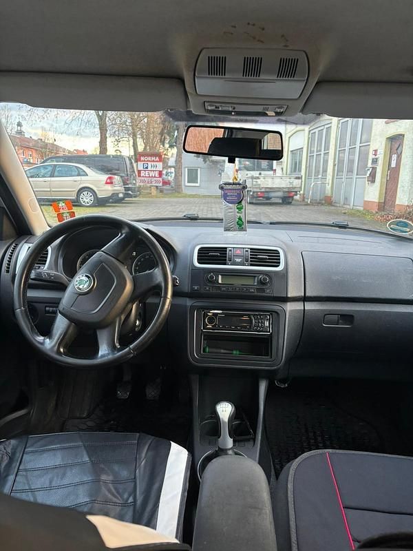 Gebraucht Skoda Fabia 80 PS (58 kW) 2010 Silber Kombi