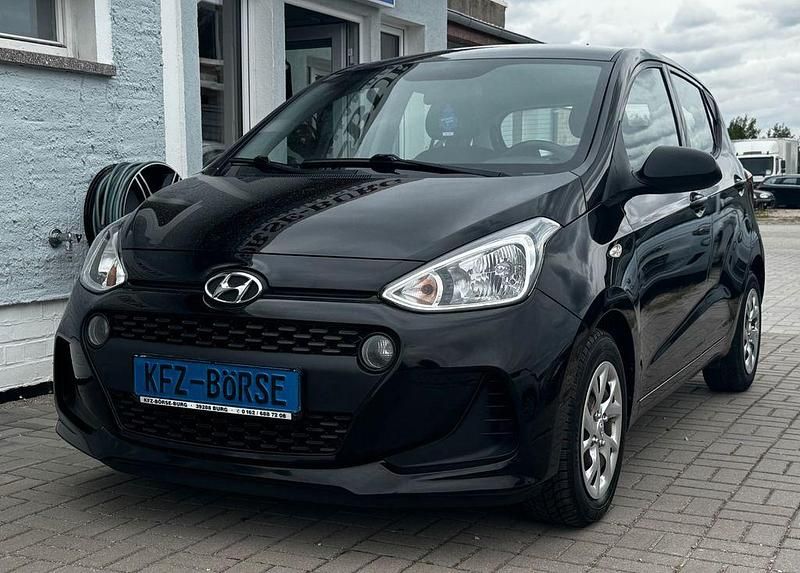 Schwarz Gebraucht 2018 Hyundai i10 Kleinwagen | 5.700 € (Fairer Preis) - Bild 1/4