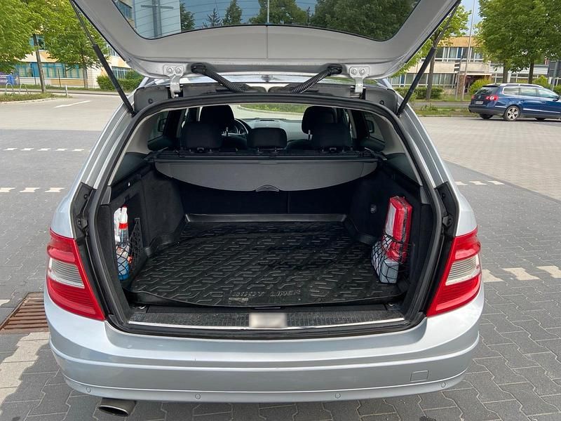 Gebraucht Mercedes C220 170 PS (125 kW) 2010 Silber Kombi