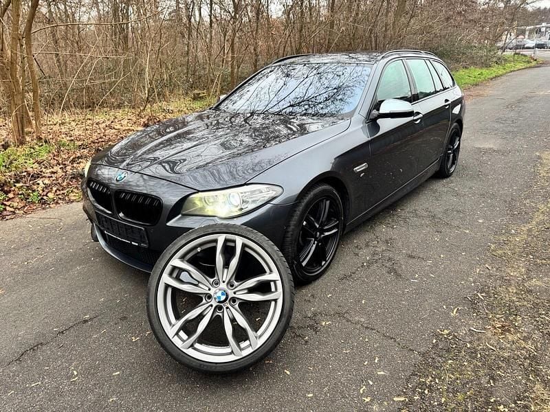 Schwarz Gebraucht 2015 BMW M550 Performance Limousine | 17.790 € (Fairer Preis) - Bild 1/4