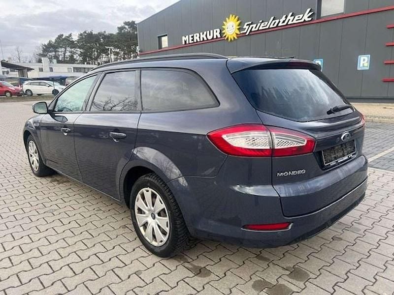 Gebraucht Ford Mondeo Trend 140 PS (102 kW) 2012 Midnight skygrau metallic Kombi