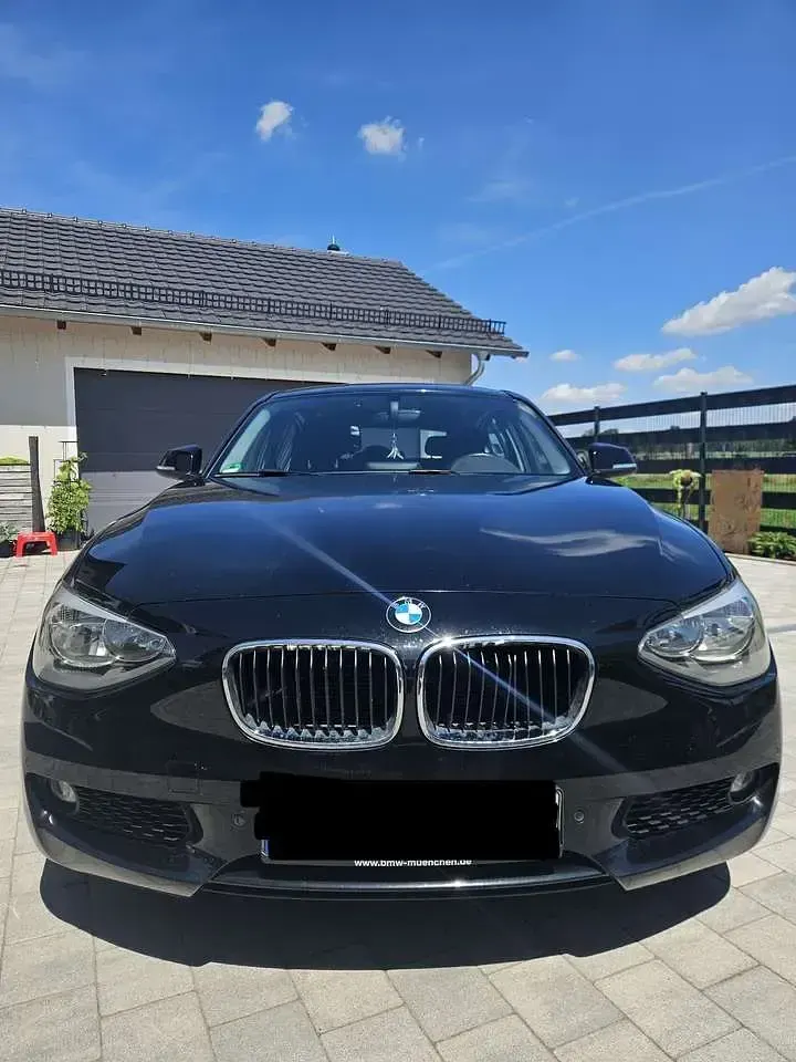 Gebraucht BMW 116 116 PS (85 kW) 2012 Schwarz Kleinwagen