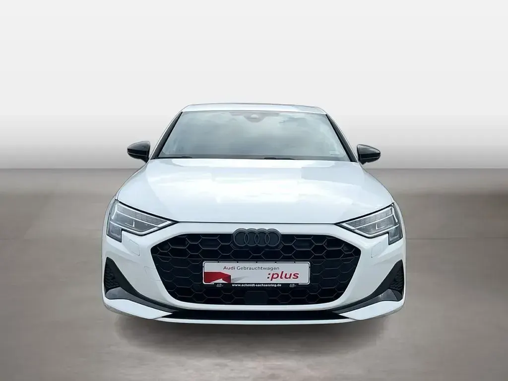 Gebraucht Audi A3 Advanced 150 PS (110 kW) 2025 Arkonaweiß Limousine