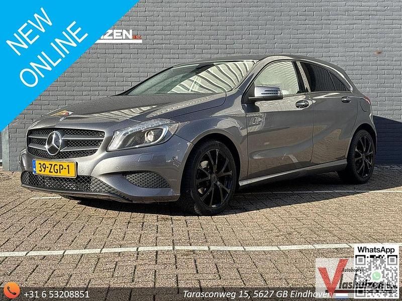 Grau Gebraucht 2012 Mercedes A180 Ambition Limousine | 6.450 € - Bild 1/4