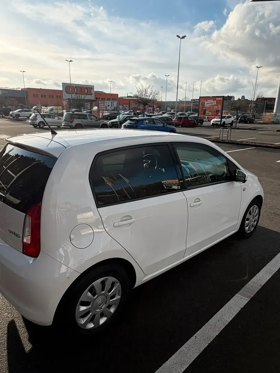 Gebraucht Skoda Citigo 60 PS (44 kW) 2016 Weiß Kleinwagen