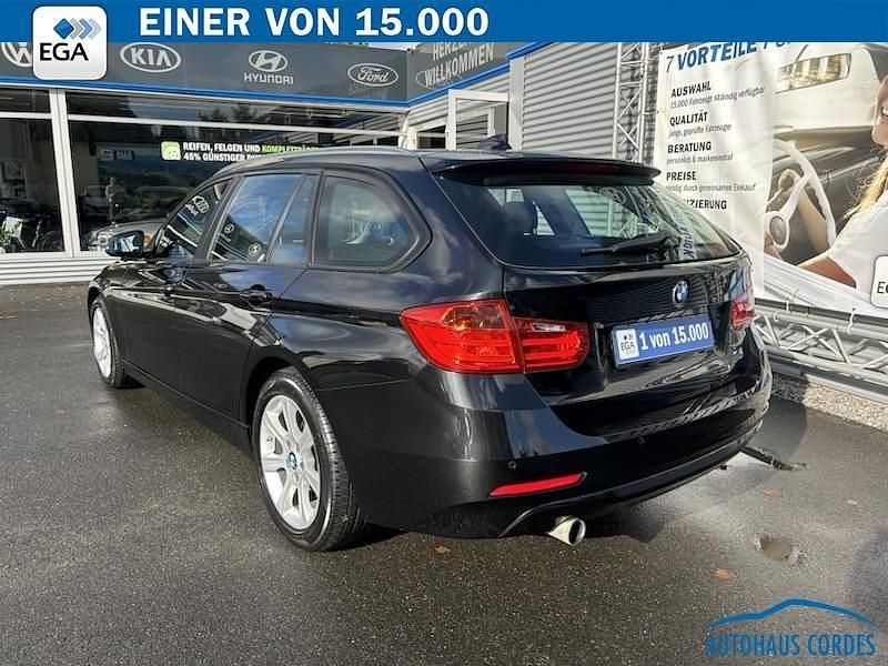 Gebraucht BMW 320 Comfort Edition 184 PS (135 kW) 2015 Black sapphire Kombi