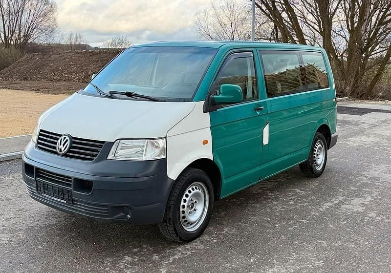 Gebraucht VW T5 102 PS (75 kW) 2006 Andere farben Van