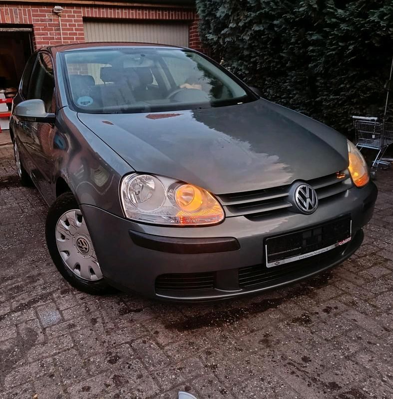 Grün Gebraucht 2005 VW Golf V Coupé | 1.100 € (Fairer Preis) - Bild 1/4