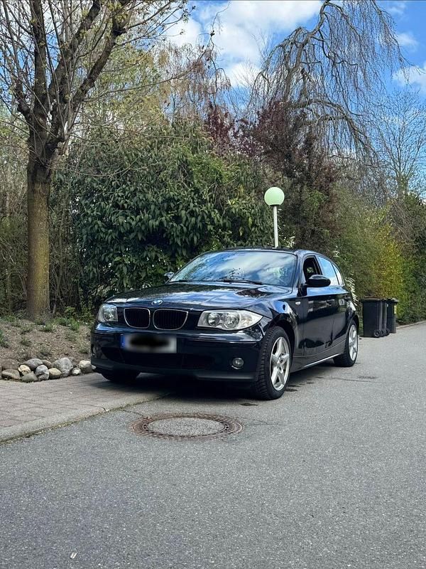 Second-hand BMW 118 122 CP (89 kW) 2006 Albastru Hatchback